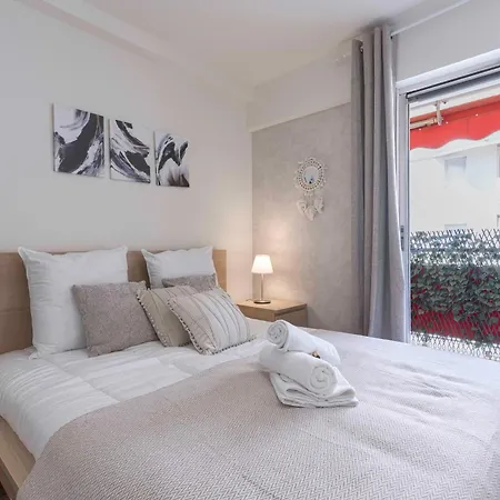 Appartement Amandier Du Moure Rouge