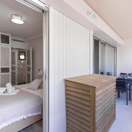 Appartement Amandier Du Moure Rouge